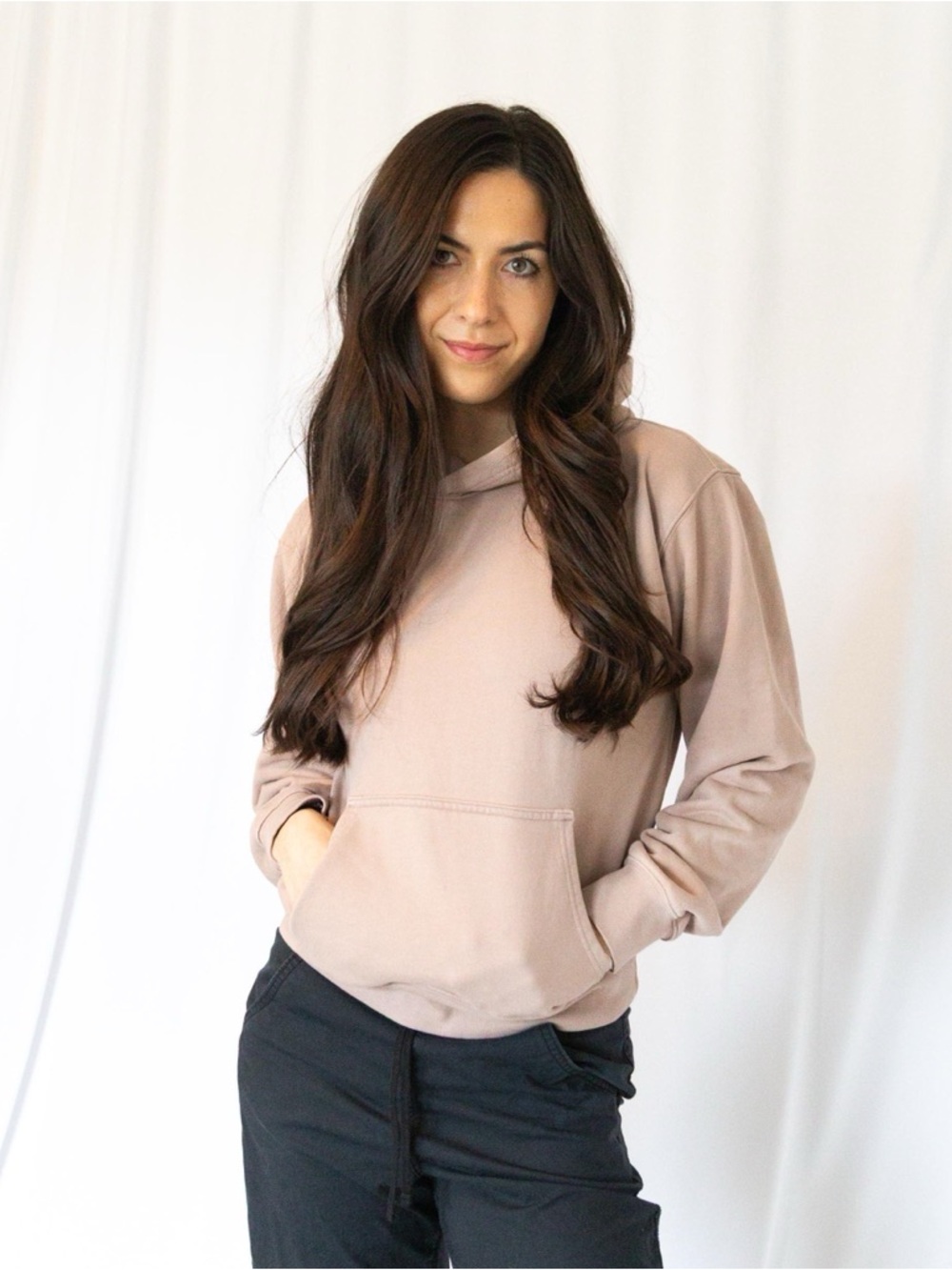 Aritzia Cozy Hoodie in Taupe - Picture 6 of 11